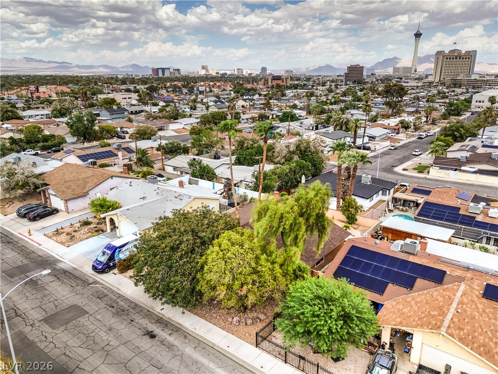 Photo 8 of 40, 2617 YARDLEY Street