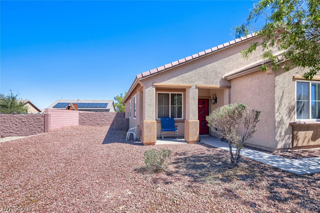 Photo 3 of 3920 Ropers Ranch Street