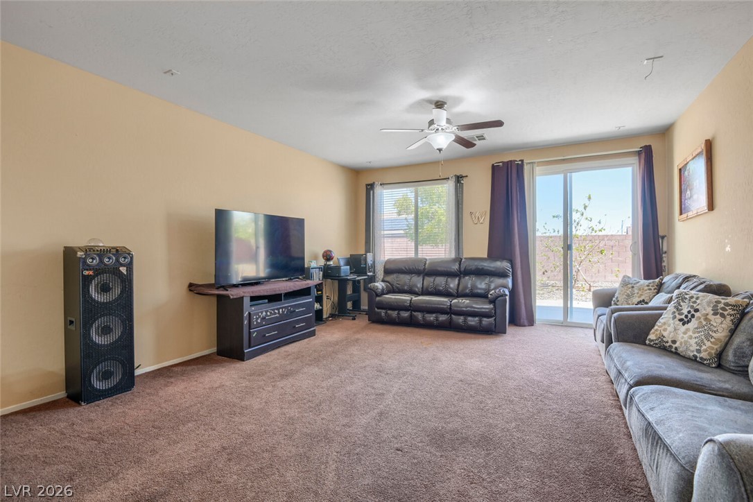 Photo 12 of 26, 3920 Ropers Ranch Street