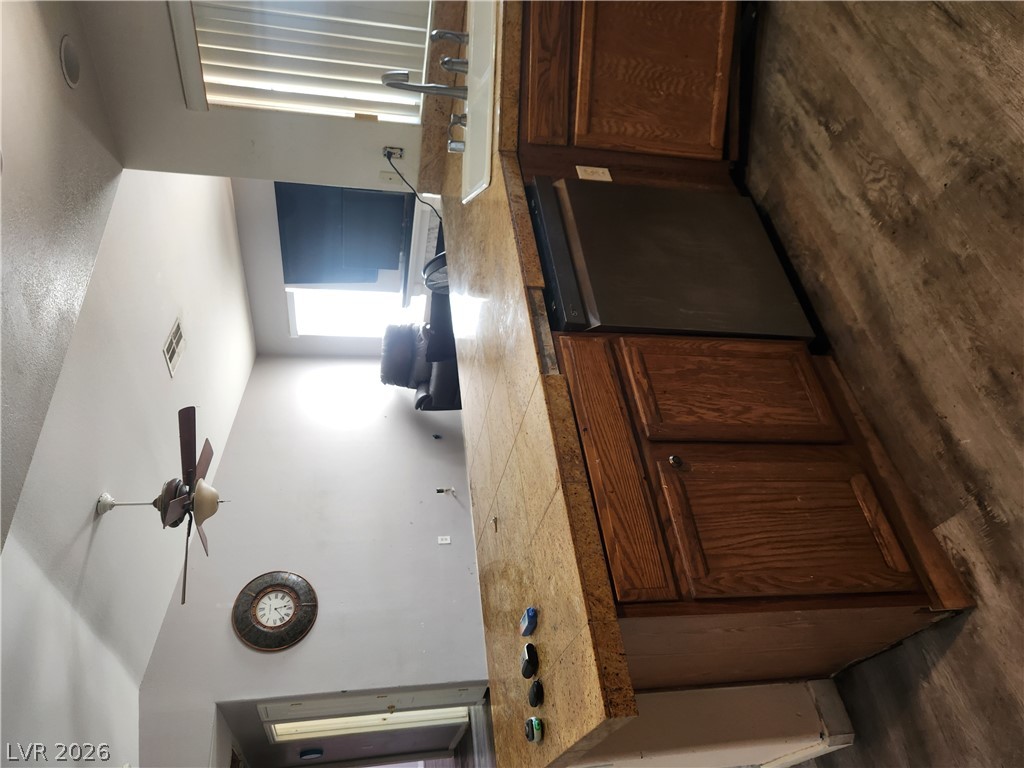 Photo 6 of 21, 7250 Diamond Canyon Lane #202
