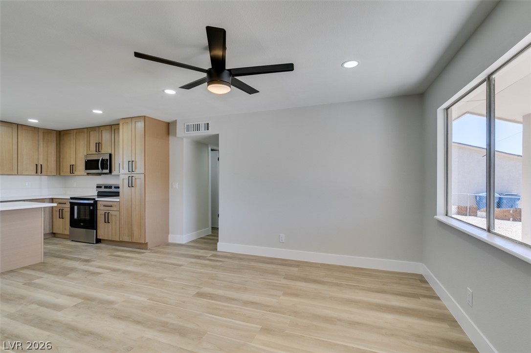 Photo 9 of 42, 5920 Forrest Hills Lane