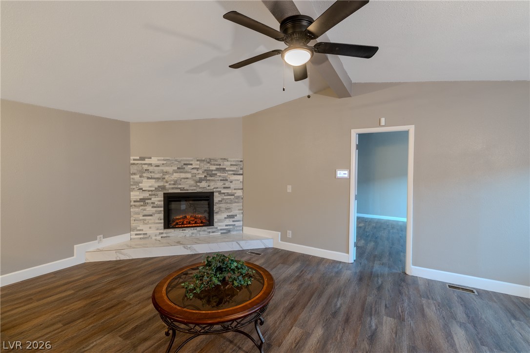 Photo 11 of 41, 5676 Hobble Creek Drive