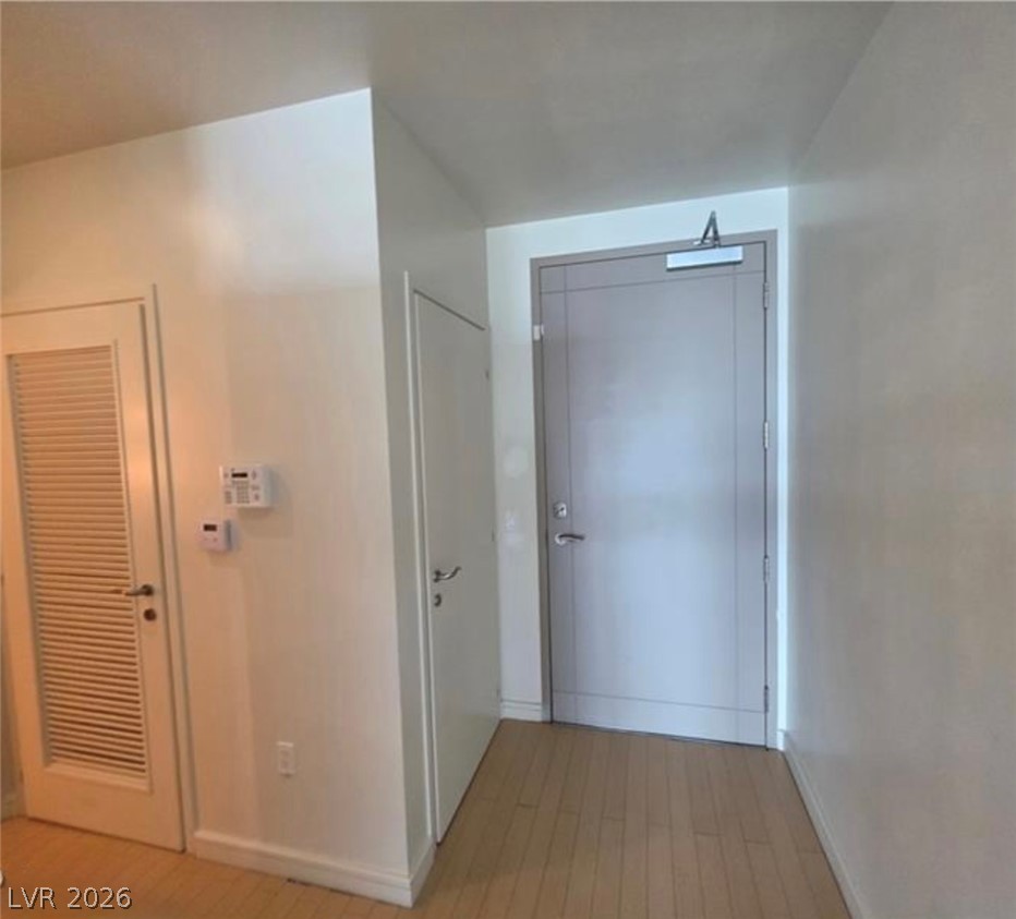 Photo 12 of 39, 200 Hoover Avenue #1910