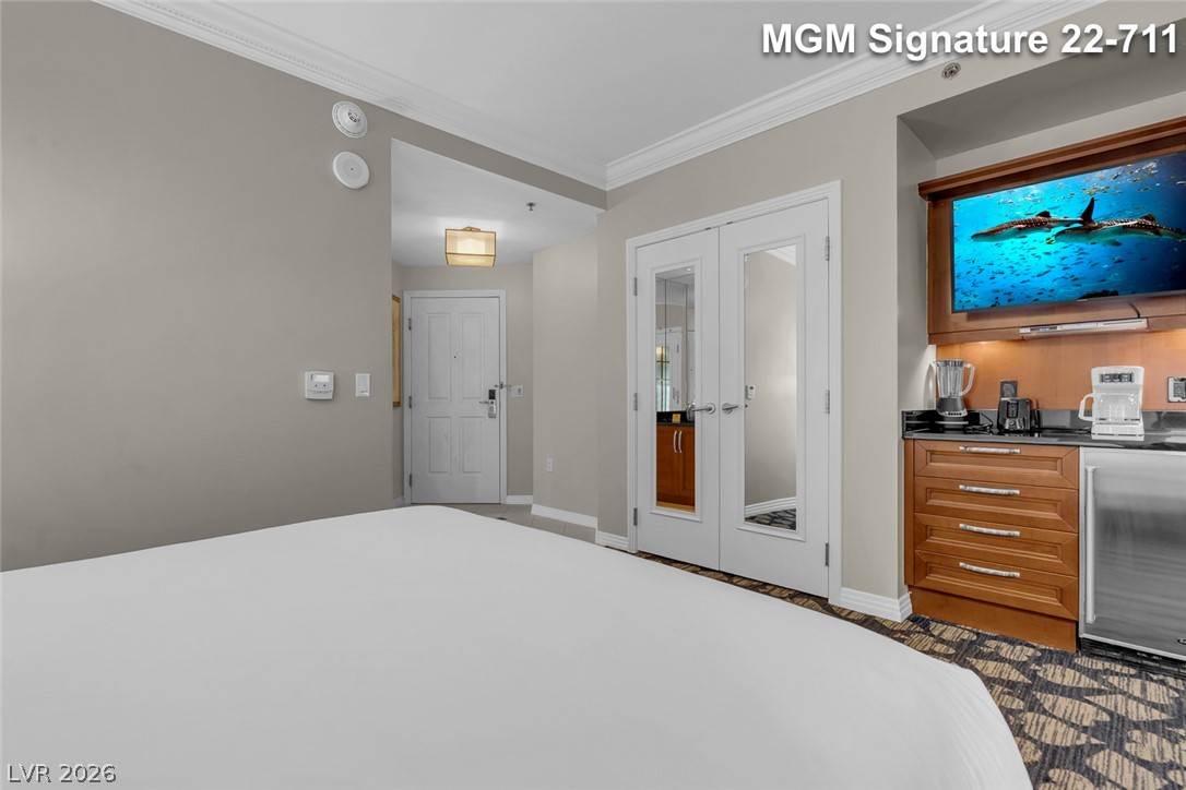 Photo 25 of 52, 135 E Harmon Avenue #2211