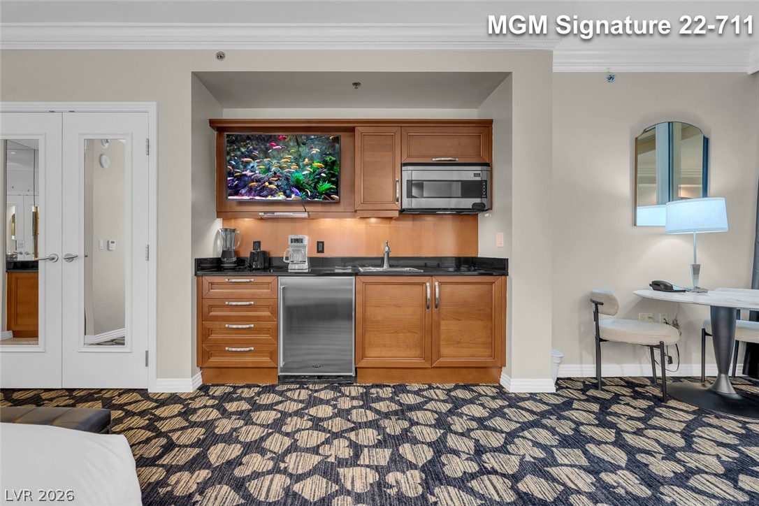 Photo 27 of 52, 135 E Harmon Avenue #2211