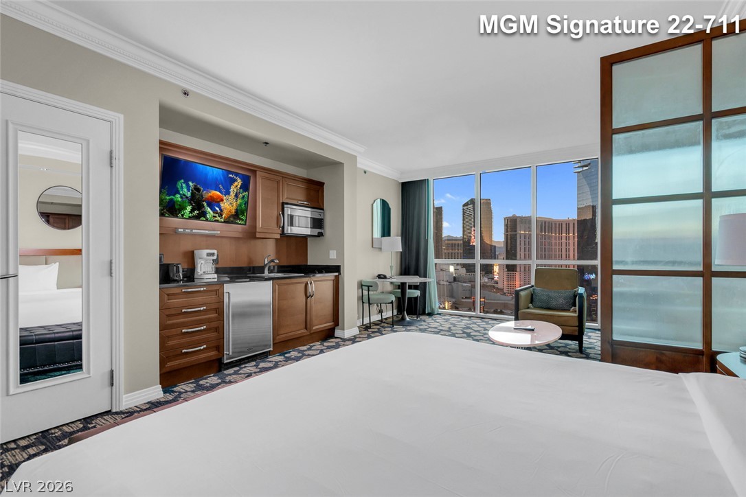 Photo 12 of 52, 135 E Harmon Avenue #2211