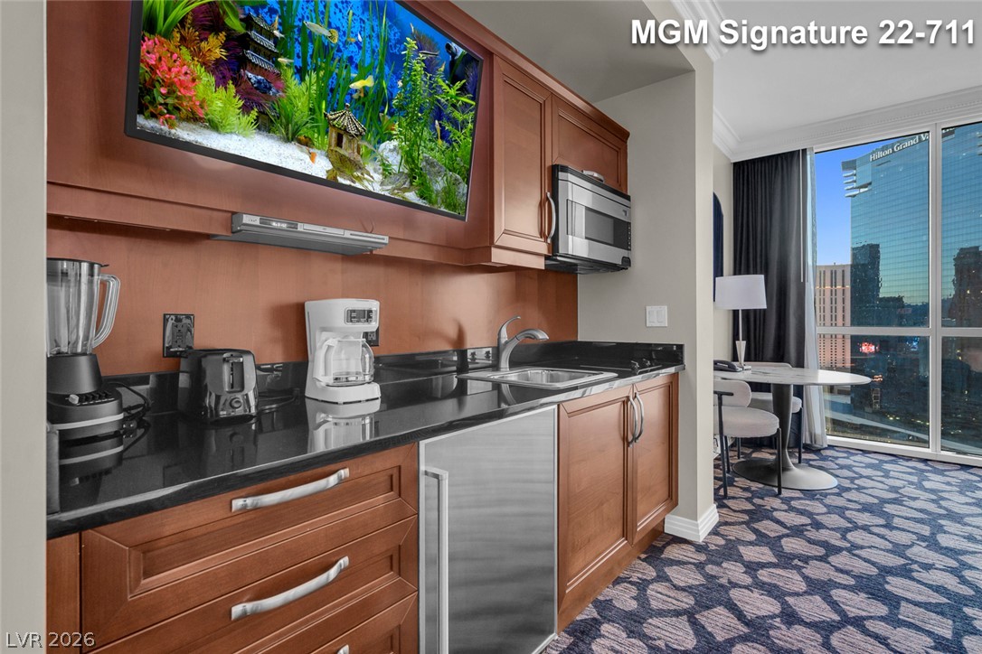 Photo 14 of 52, 135 E Harmon Avenue #2211