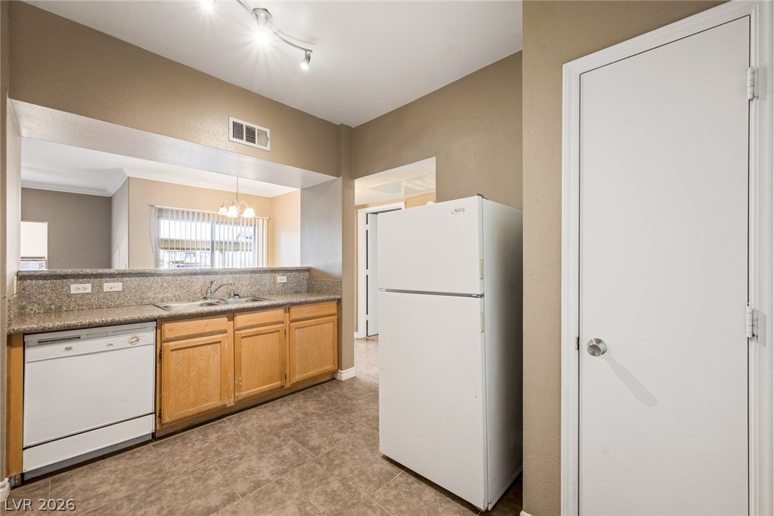 Photo 18 of 39, 45 Maleena Mesa Street #1514