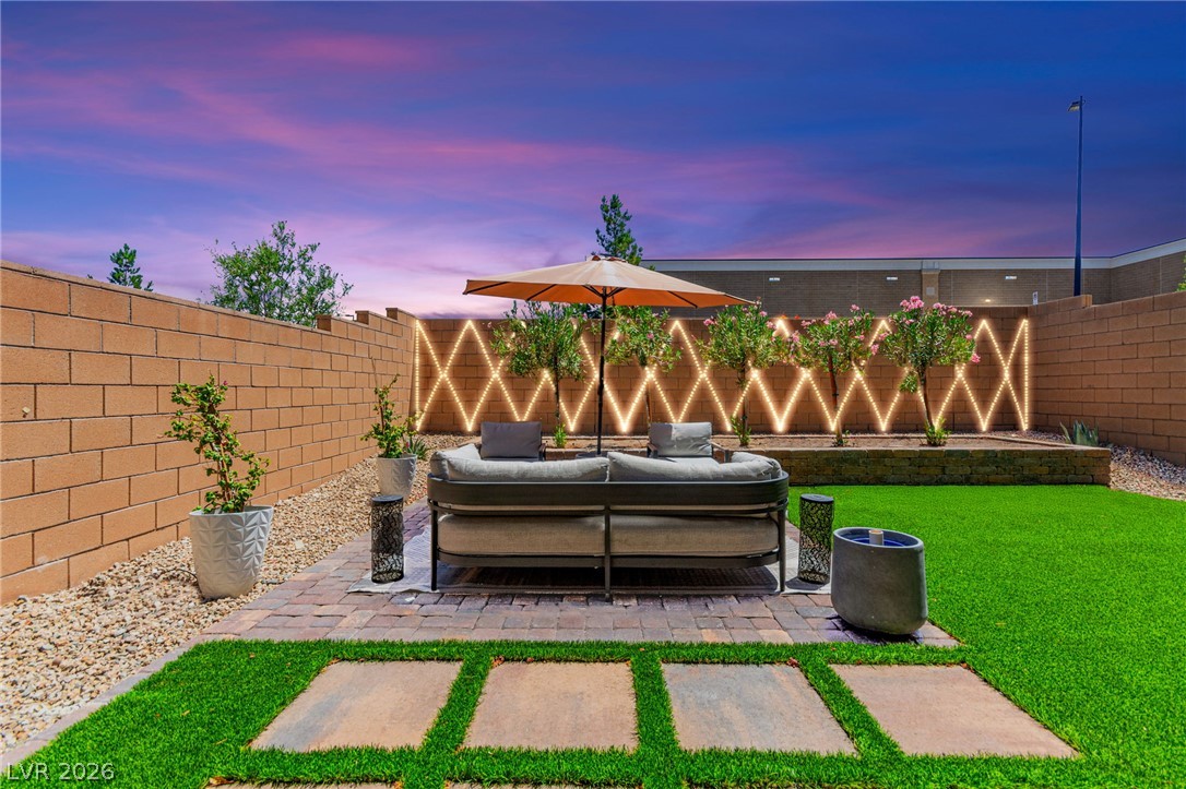 Photo 2 of 9743 Mojave Mountain Street