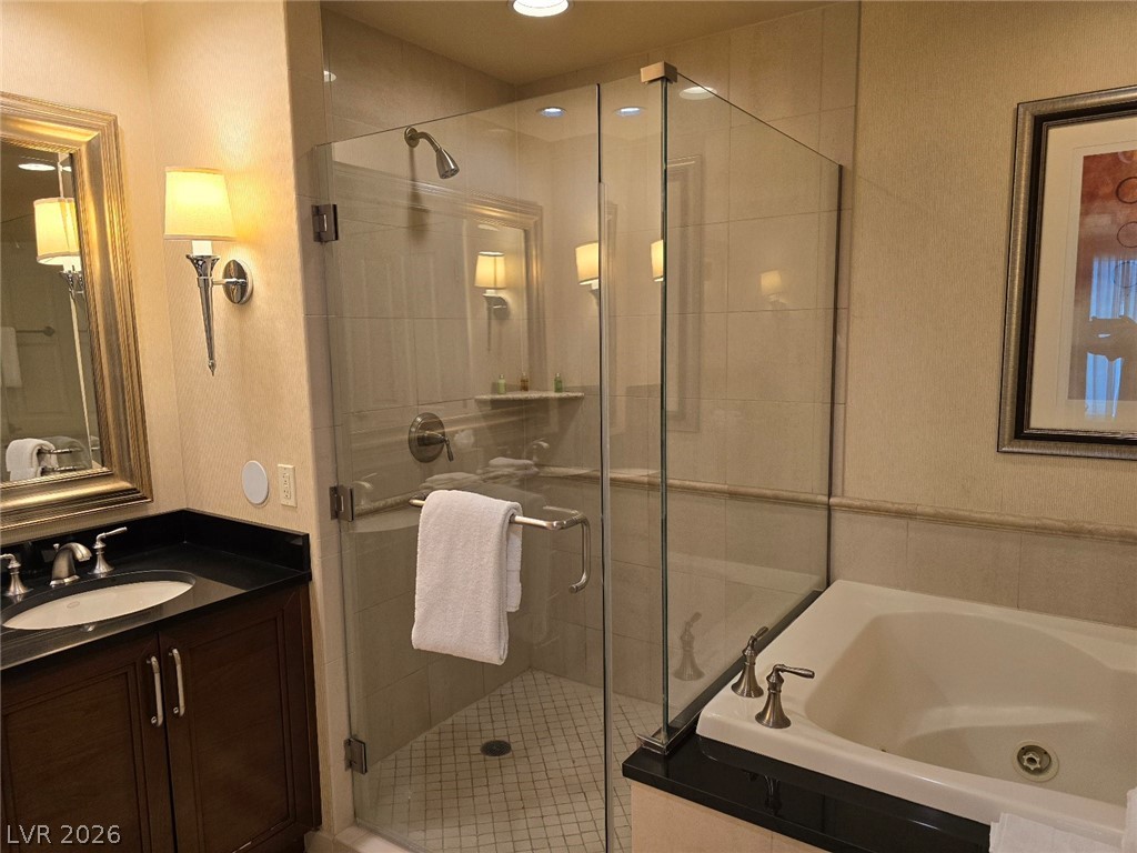 Photo 26 of 37, 135 E Harmon Avenue #2203
