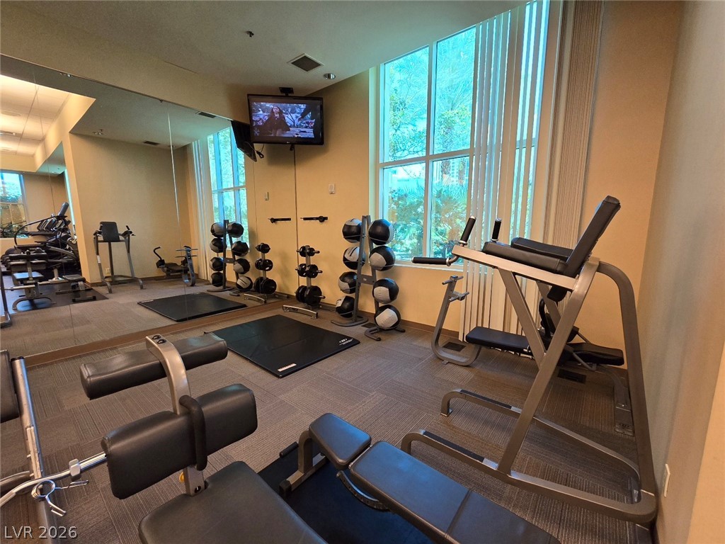 Photo 32 of 37, 135 E Harmon Avenue #2203