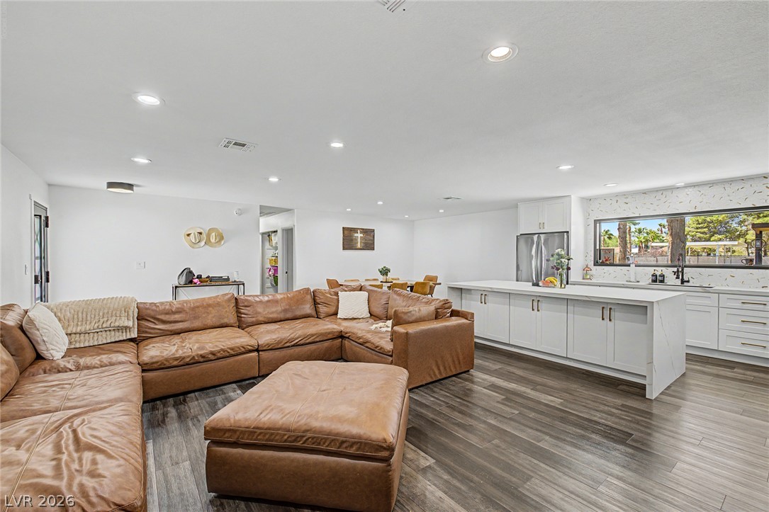 Photo 8 of 42, 7208 Boyd Lane