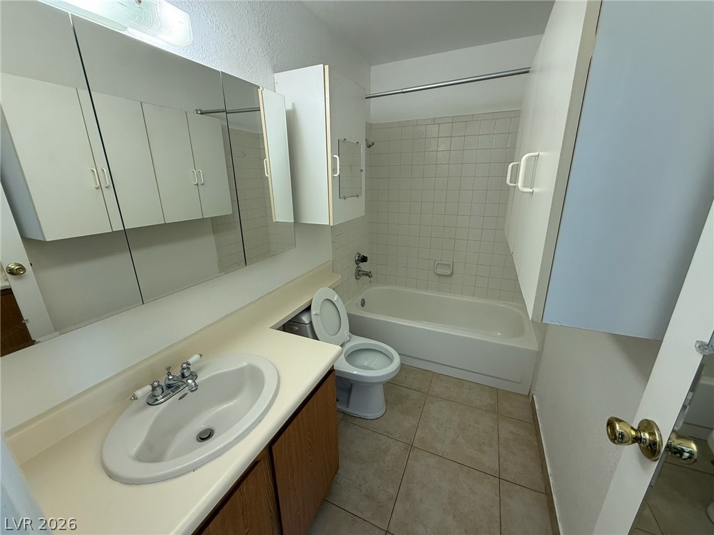 Photo 12 of 12, 440 Elm Drive #103