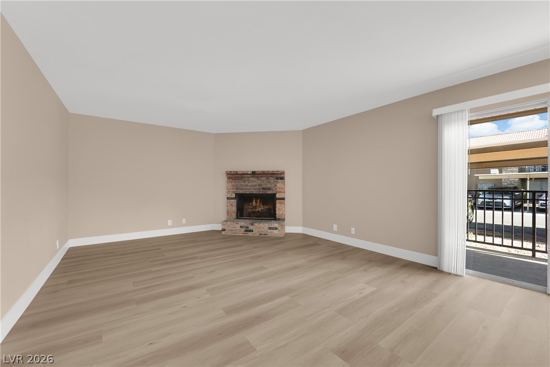 Photo 7 of 39, 5386 River Glen Drive #349
