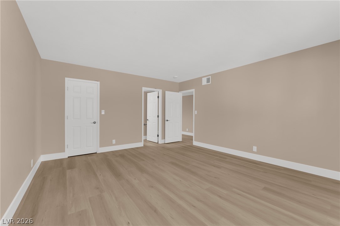 Photo 12 of 39, 5386 River Glen Drive #349