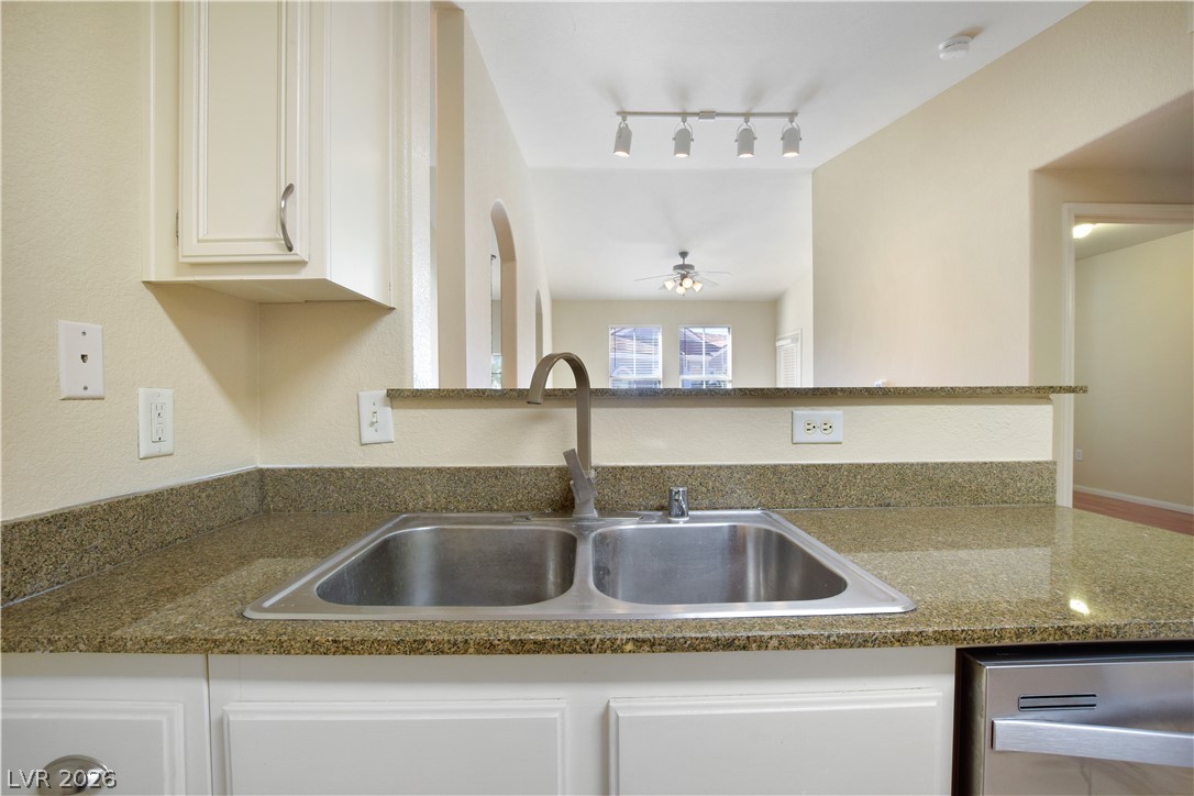 Photo 8 of 17, 10550 W Alexander Road #2171