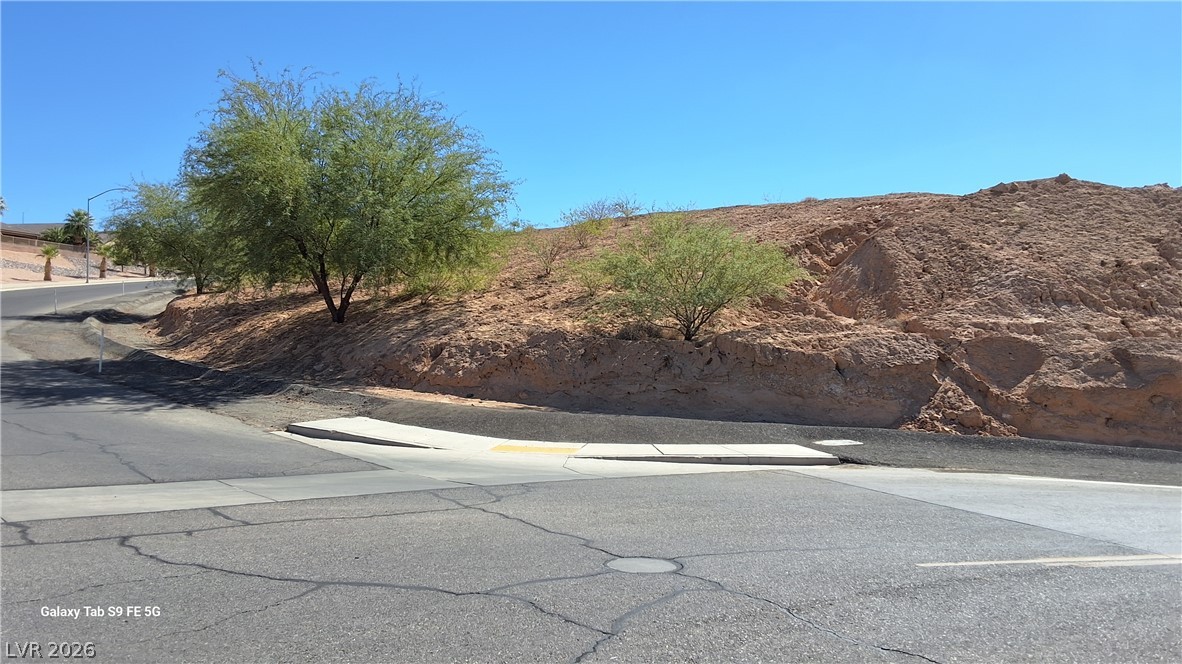 Photo 3 of 1327 E Collin Falls Drive