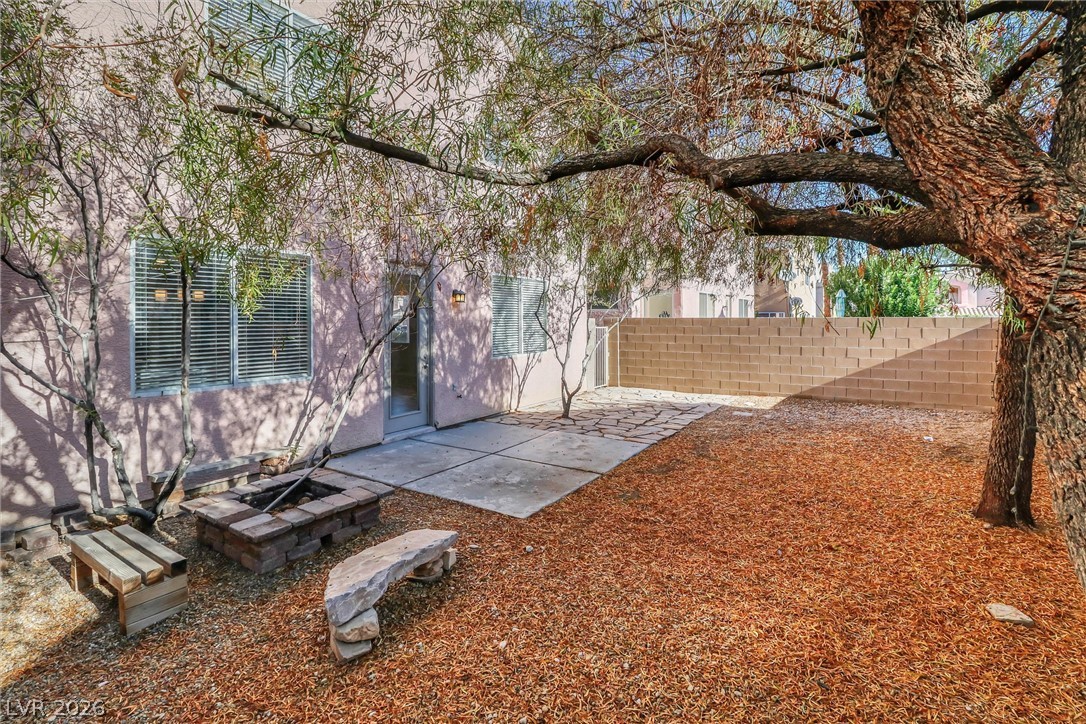 Photo 7 of 38, 6768 Pastel Camellia Street
