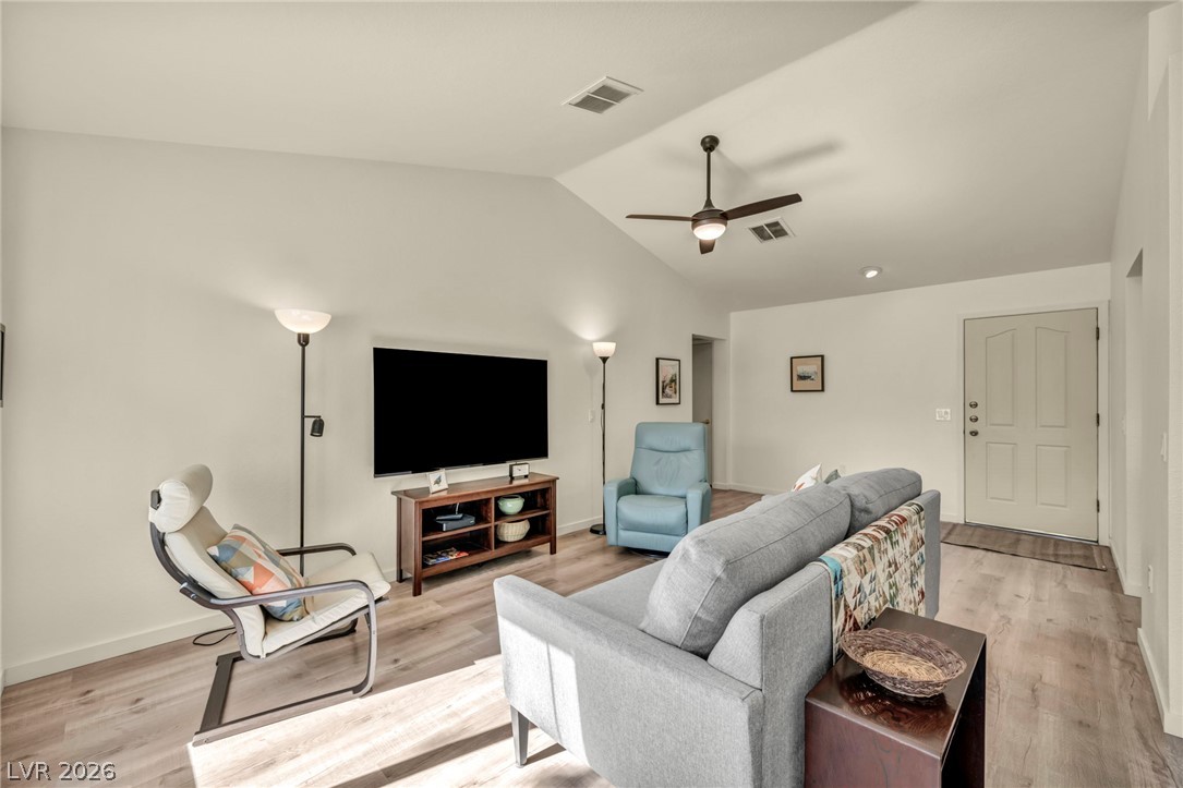 Photo 8 of 44, 2704 Glencliff Drive