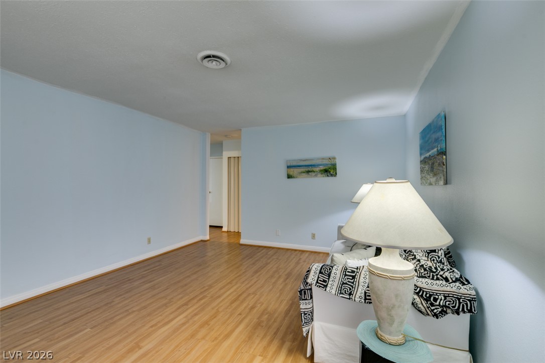 Photo 8 of 36, 3422 Pecos Way
