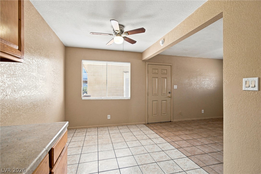 Photo 7 of 28, 212 Orland Street #29