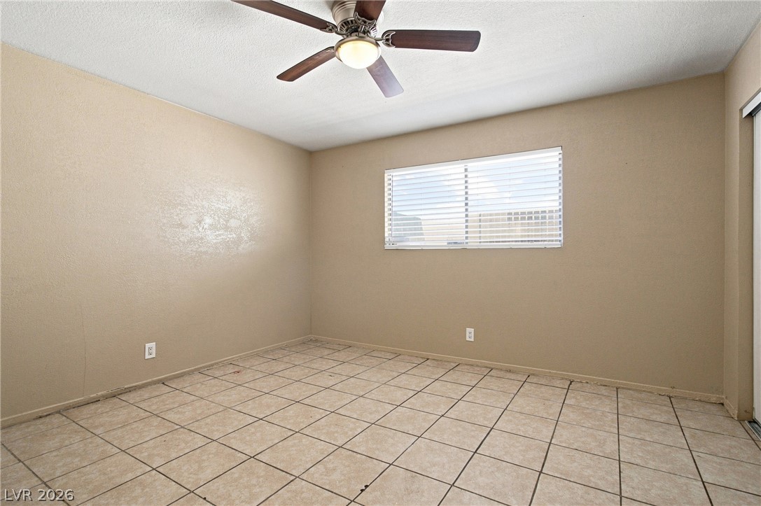 Photo 17 of 28, 212 Orland Street #29