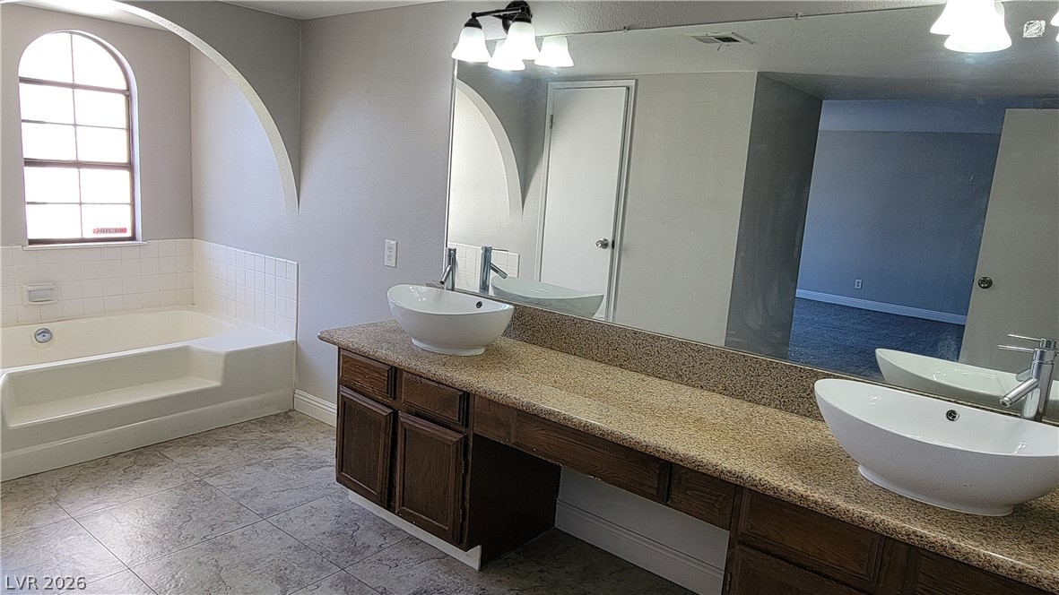 Photo 11 of 14, 4930 Mozart Drive