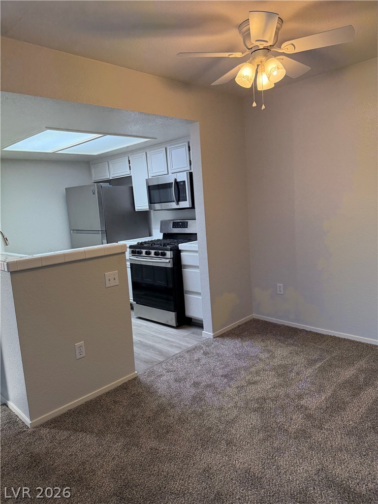 Photo 11 of 18, 1908 N Tierra Vista Drive #211