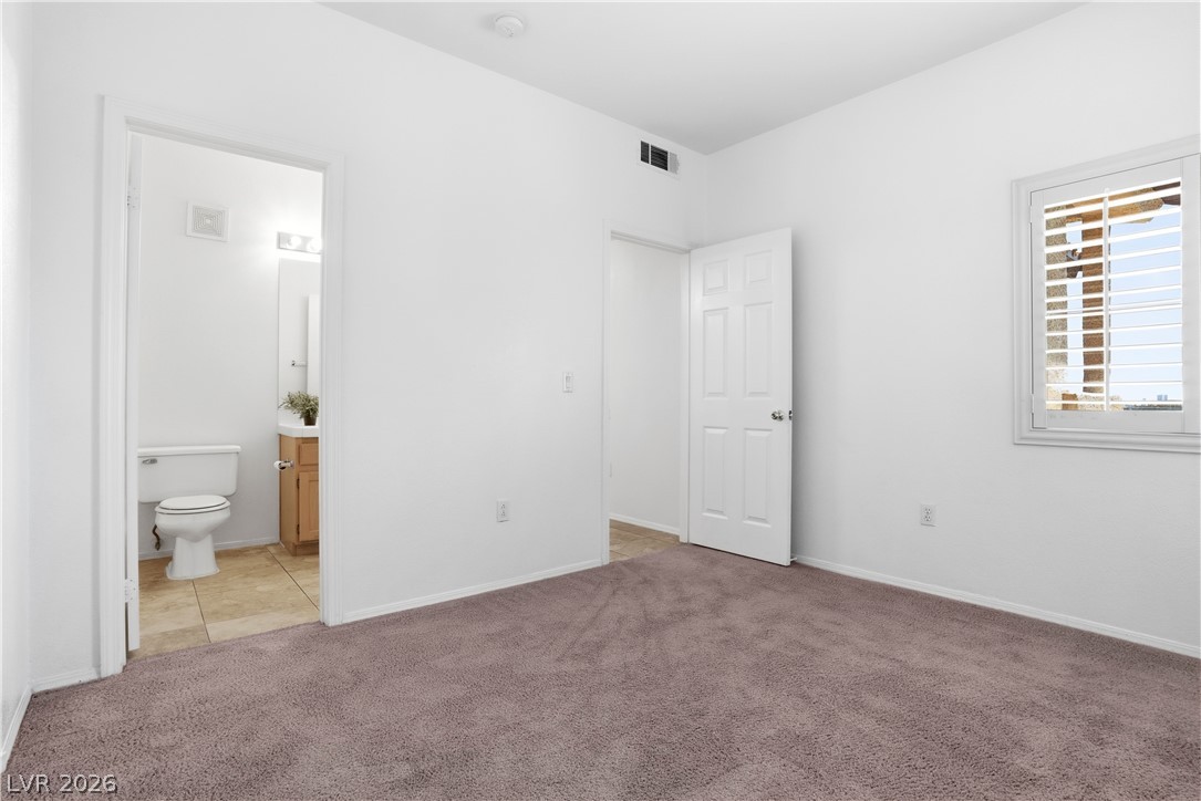 Photo 16 of 33, 8501 W University Avenue #2089