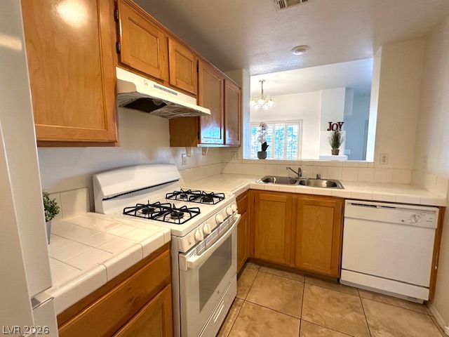 Photo 25 of 33, 8501 W University Avenue #2089
