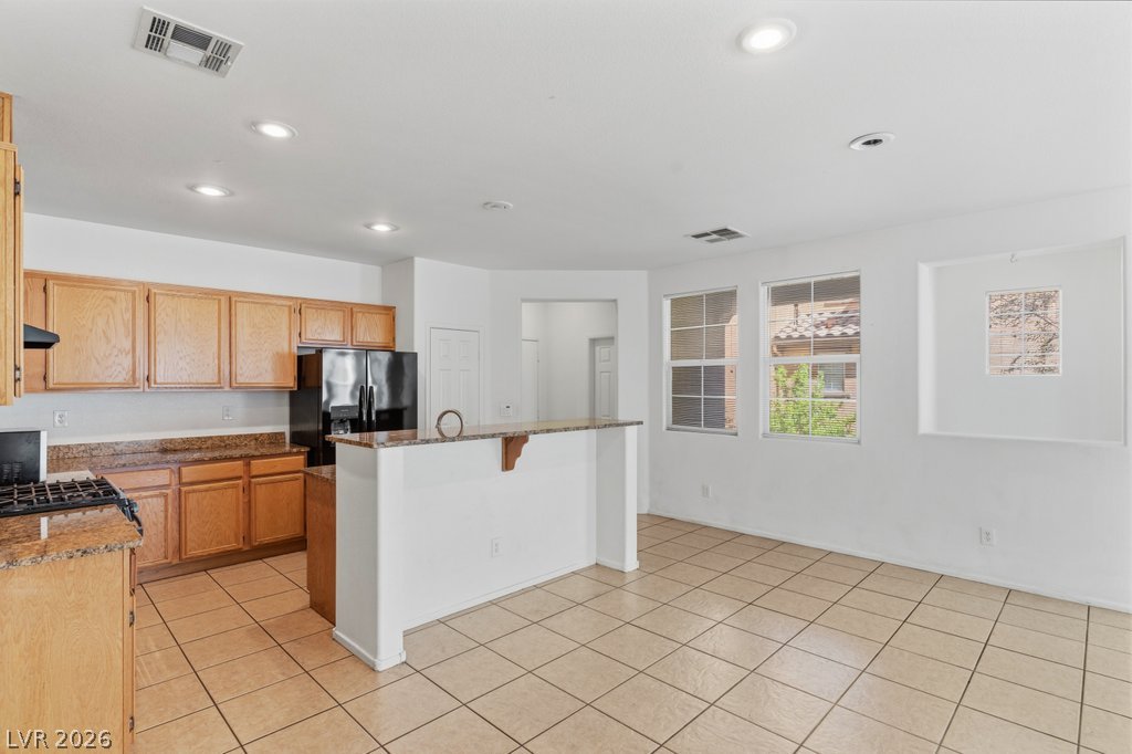 Photo 11 of 41, 6250 W Arby Avenue #162