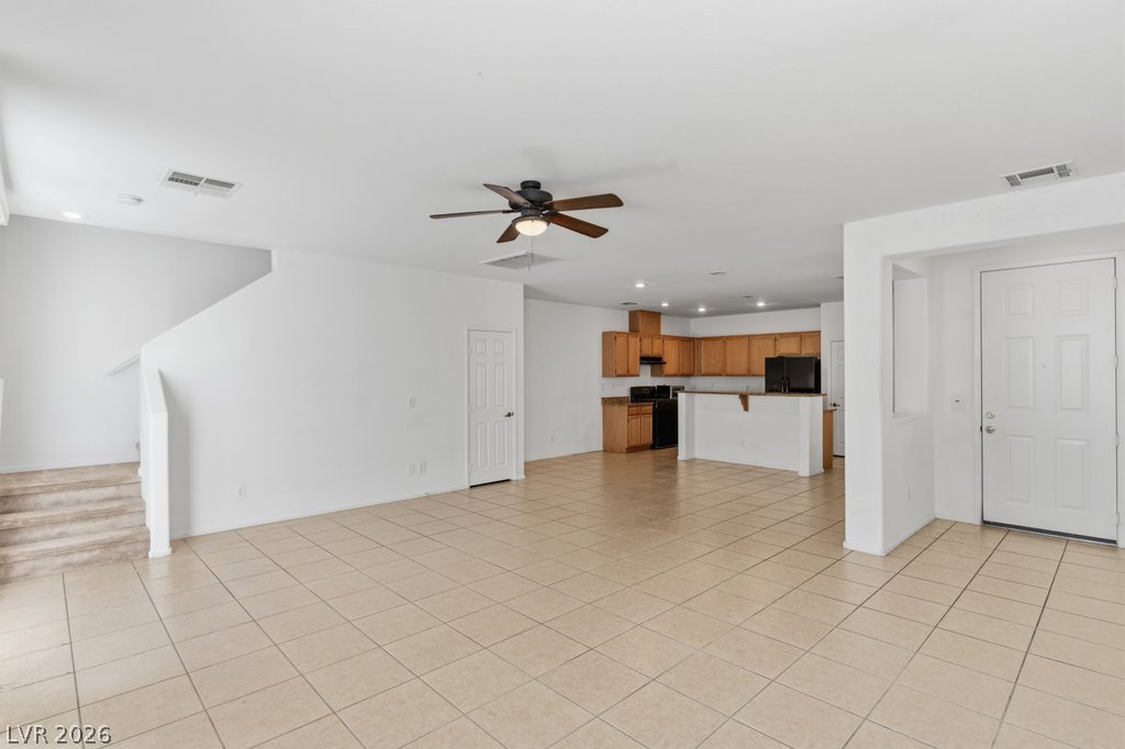 Photo 13 of 41, 6250 W Arby Avenue #162