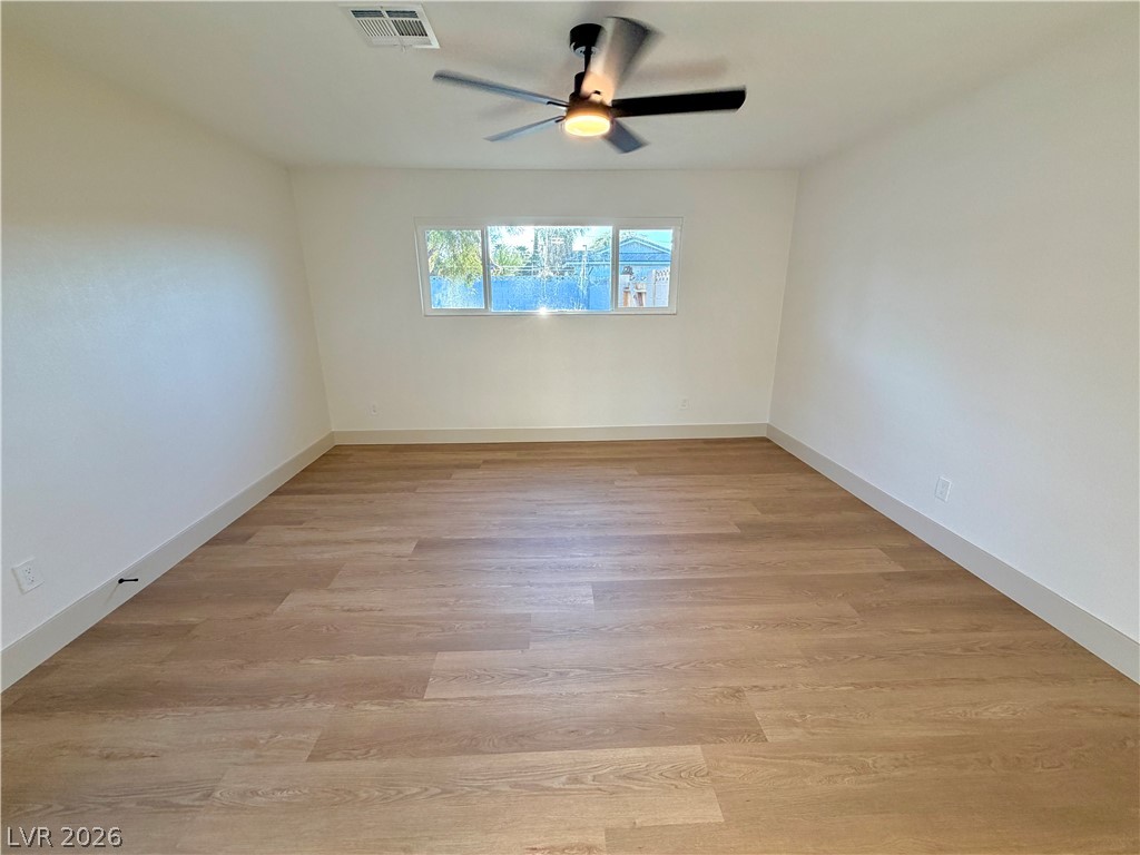 Photo 26 of 41, 2755 S Torrey Pines Drive