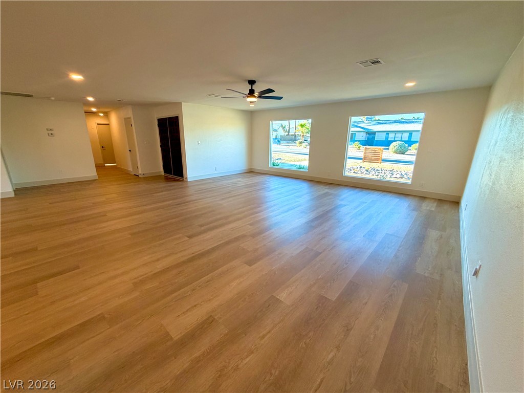 Photo 8 of 41, 2755 S Torrey Pines Drive
