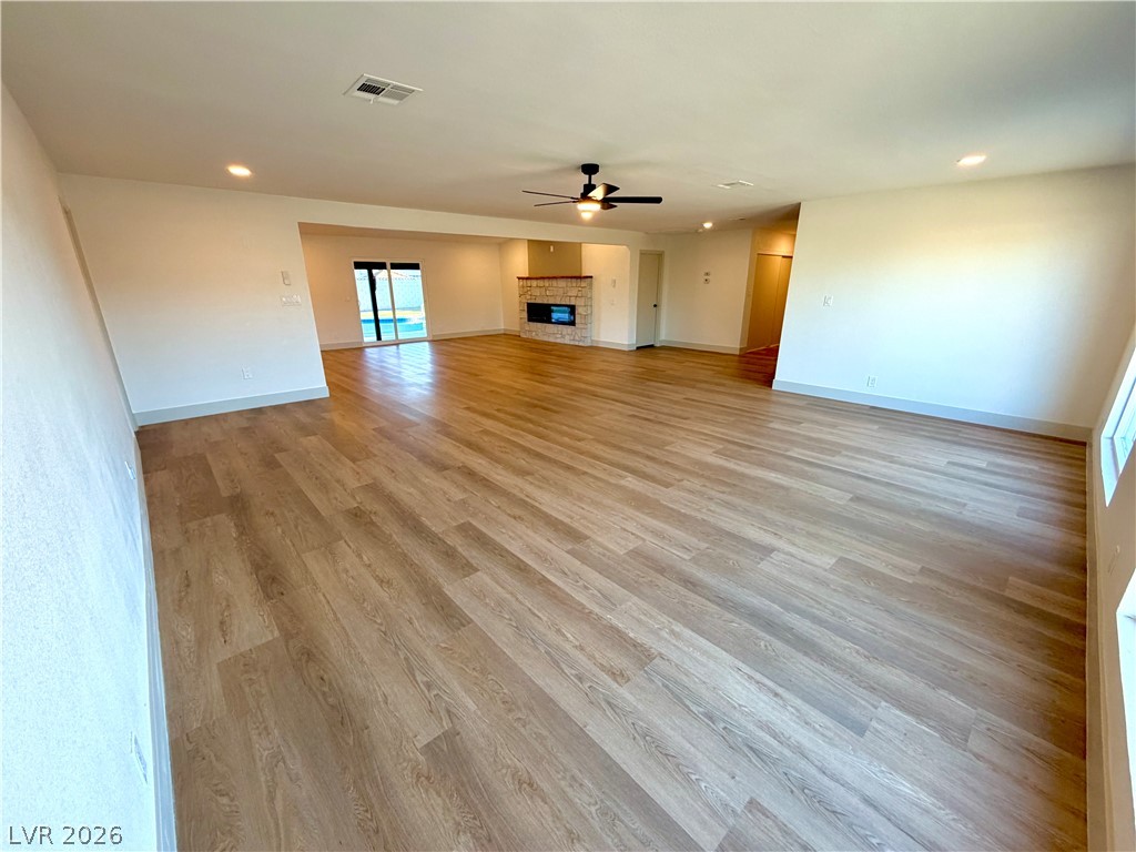 Photo 9 of 41, 2755 S Torrey Pines Drive