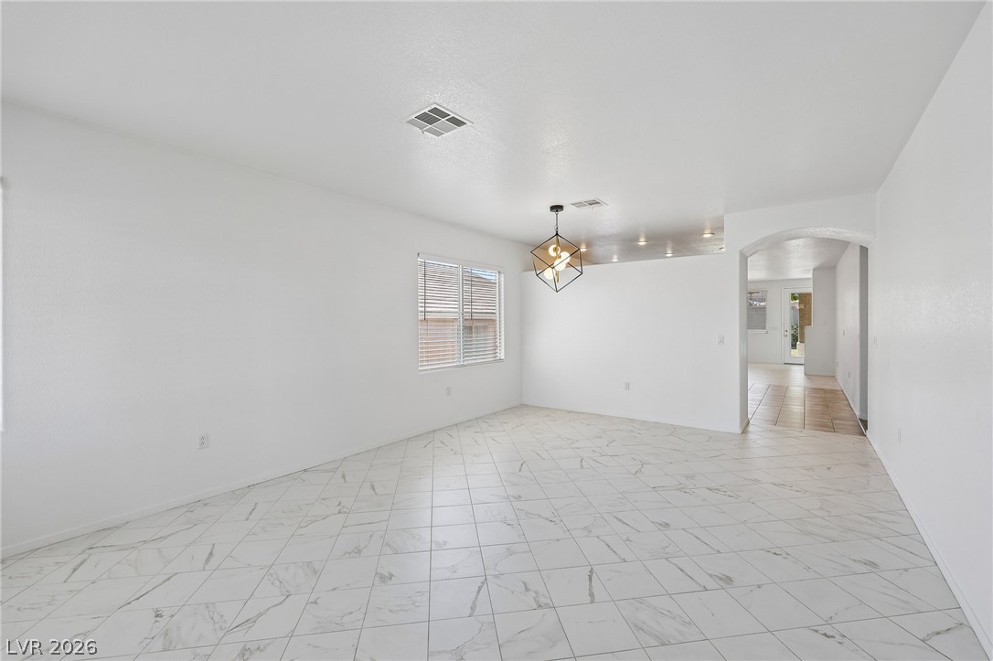Photo 9 of 28, 10669 Oak Crest Avenue