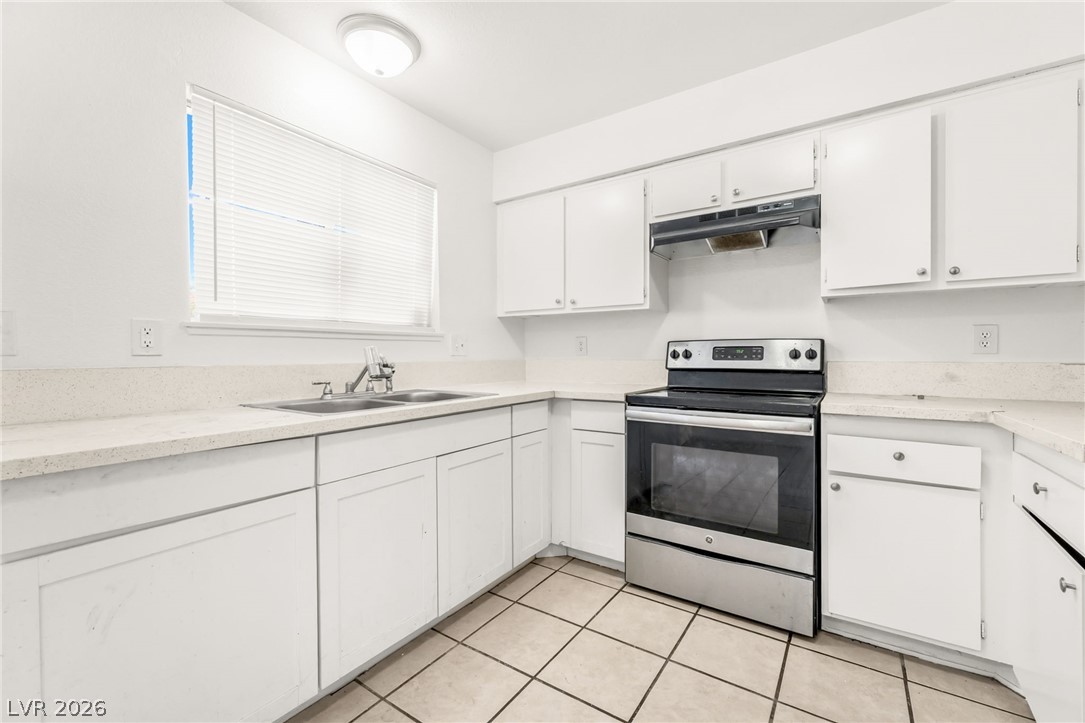 Photo 6 of 25, 3412 Mercury Street #H