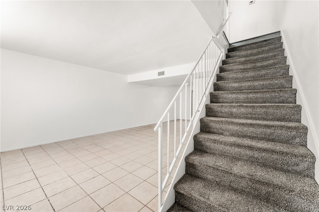 Photo 9 of 25, 3412 Mercury Street #H
