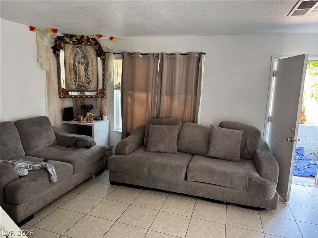 Photo 5 of 4008 Edgeford Place