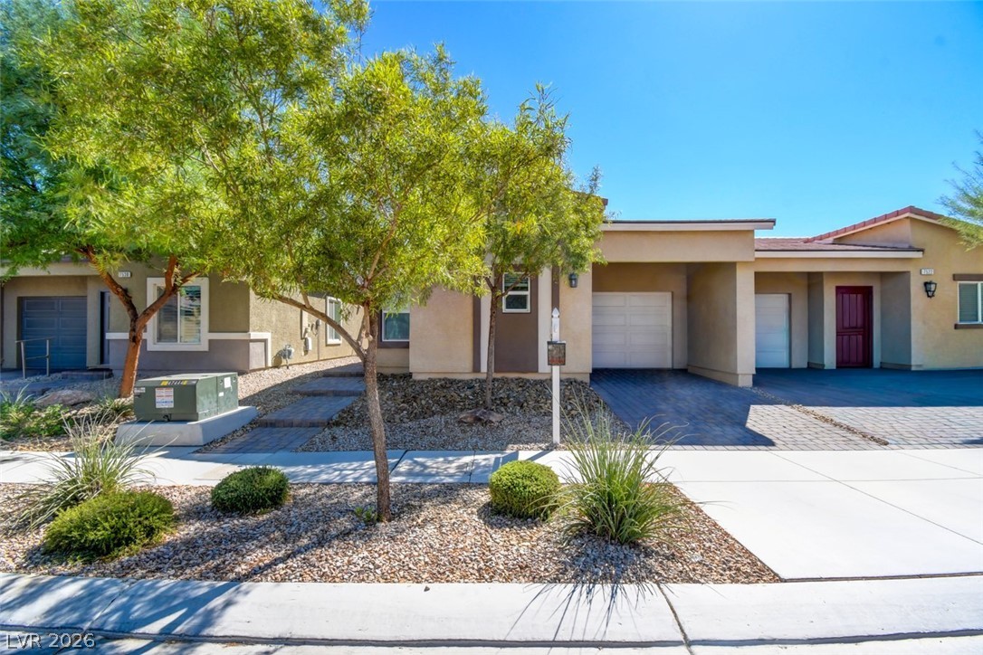 7526 Crested Moon Street, North Las Vegas