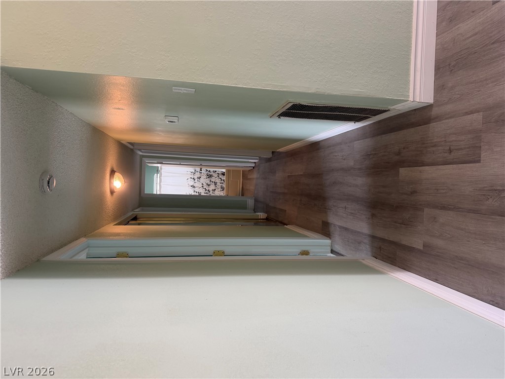 Photo 3 of 3117 Alcoa Avenue