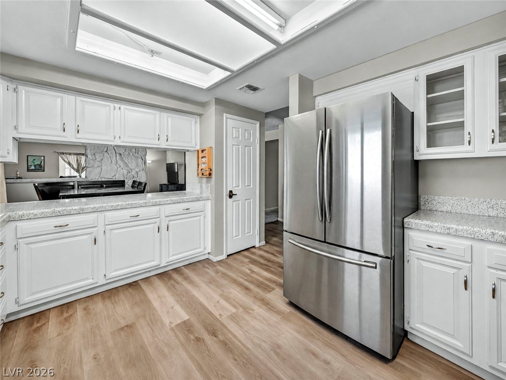 Photo 6 of 31, 3965 Landsdown Place