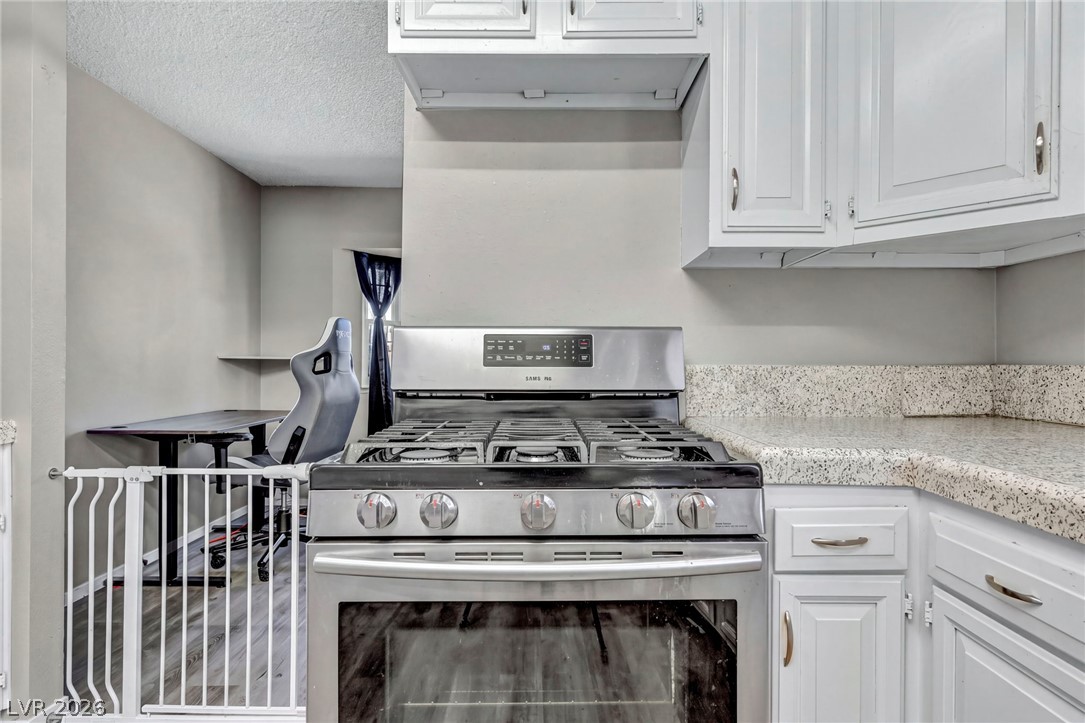 Photo 8 of 31, 3965 Landsdown Place