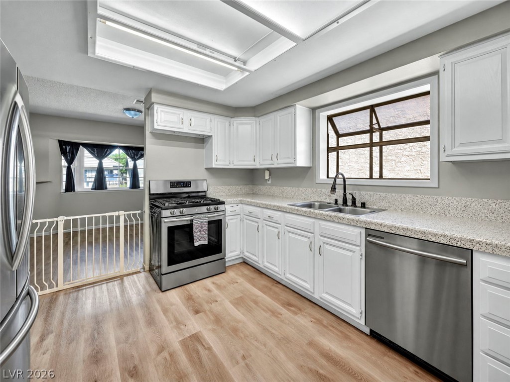Photo 10 of 31, 3965 Landsdown Place