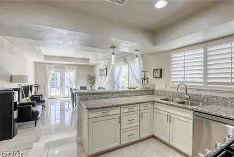Photo 12 of 41, 4068 Spitze Drive