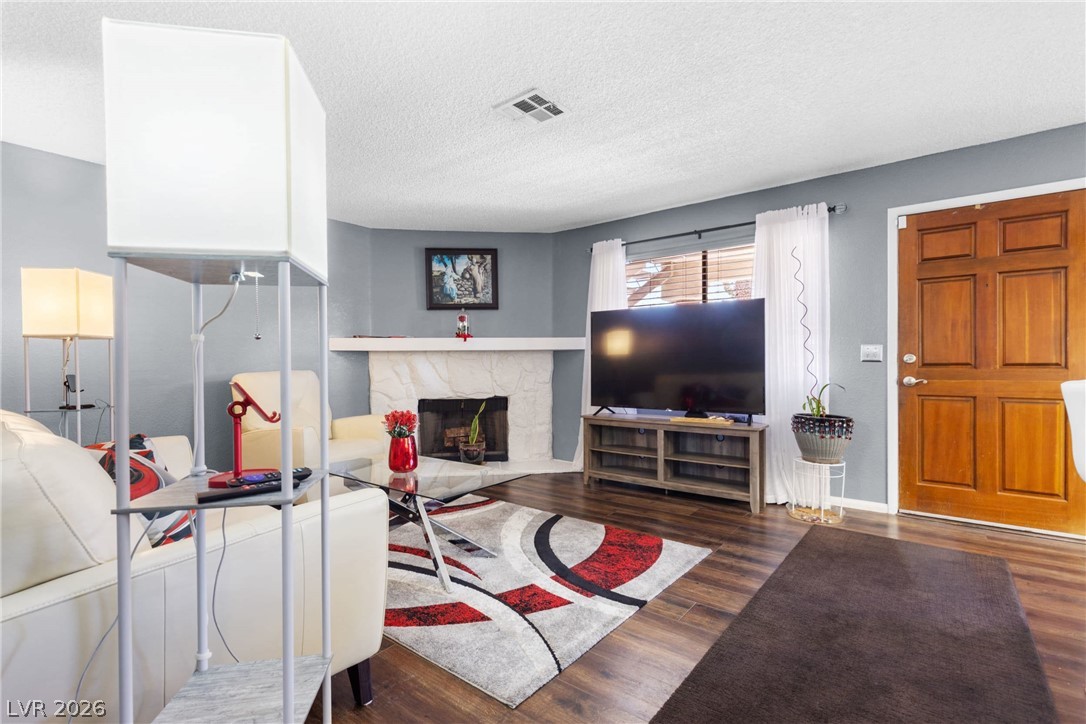Photo 9 of 38, 7900 Esterbrook Way #101