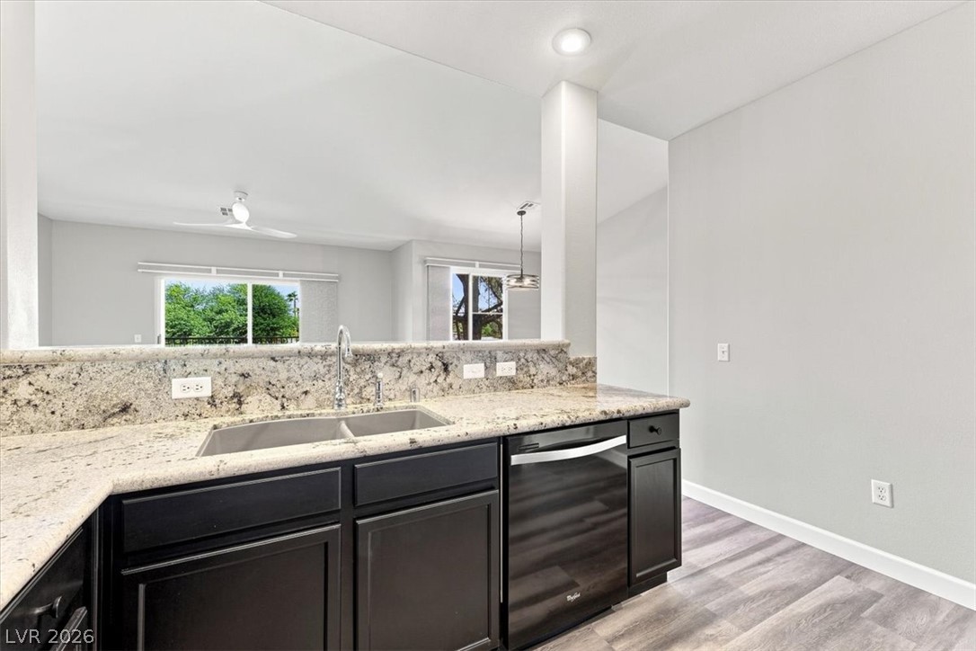 Photo 9 of 33, 1008 Domnus Lane #202
