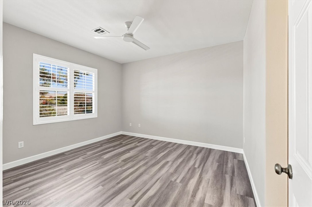 Photo 11 of 33, 1008 Domnus Lane #202