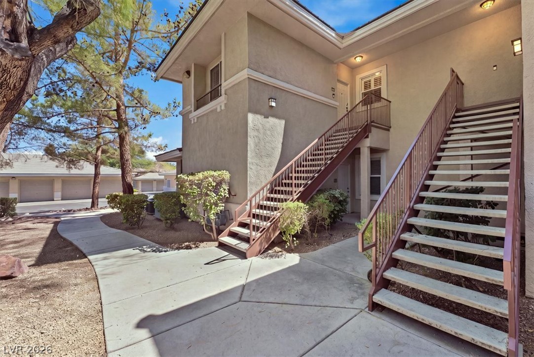 Photo 2 of 1008 Domnus Lane #202
