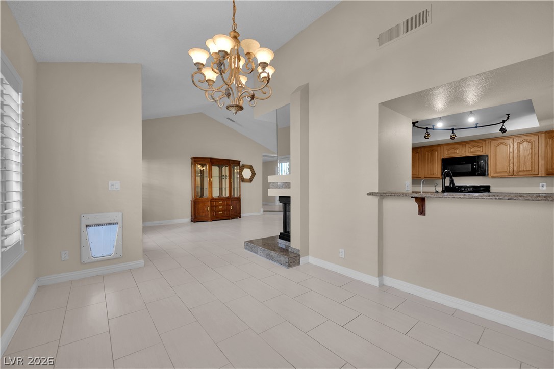 Photo 11 of 44, 3125 La Mancha Way
